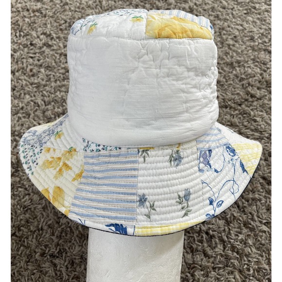 Quilted Outlaw Reversible Bucket Hat NWOT